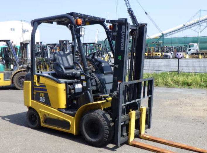 Xe nâng điện Komatsu 2.5 tấn FB25-12 102308